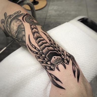 Noblank Tattoo, tatuaggio bianco e nero a vasto marina, black tattoo