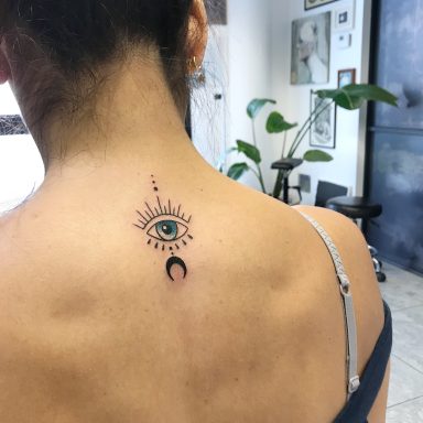 Noblank Tattoo, tatuaggio fine line e minimal a vasto marina. Linee sottili