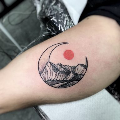 Noblank Tattoo, tatuaggio fine line e minimal a vasto marina. Linee sottili