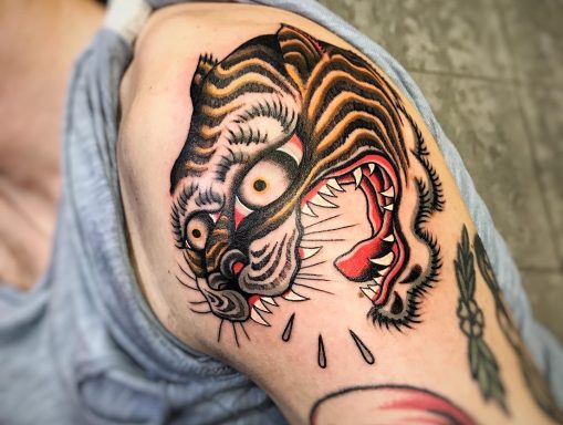 Noblank Tattoo, tatuaggio old school a vasto marina