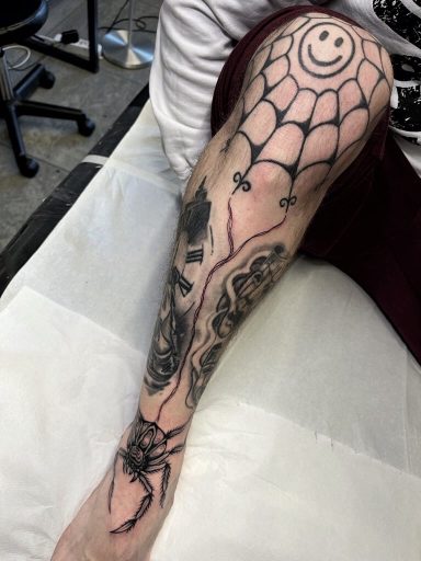 Noblank Tattoo, tatuaggio bianco e nero a vasto marina, black tattoo